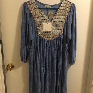 Beautiful blue dress!